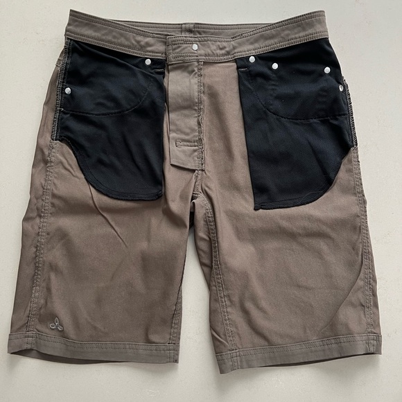 prAna Breathe Shorts Size Flat Front 32W x 11L Mud (Olive / Brown) RN124977 - Picture 15 of 16